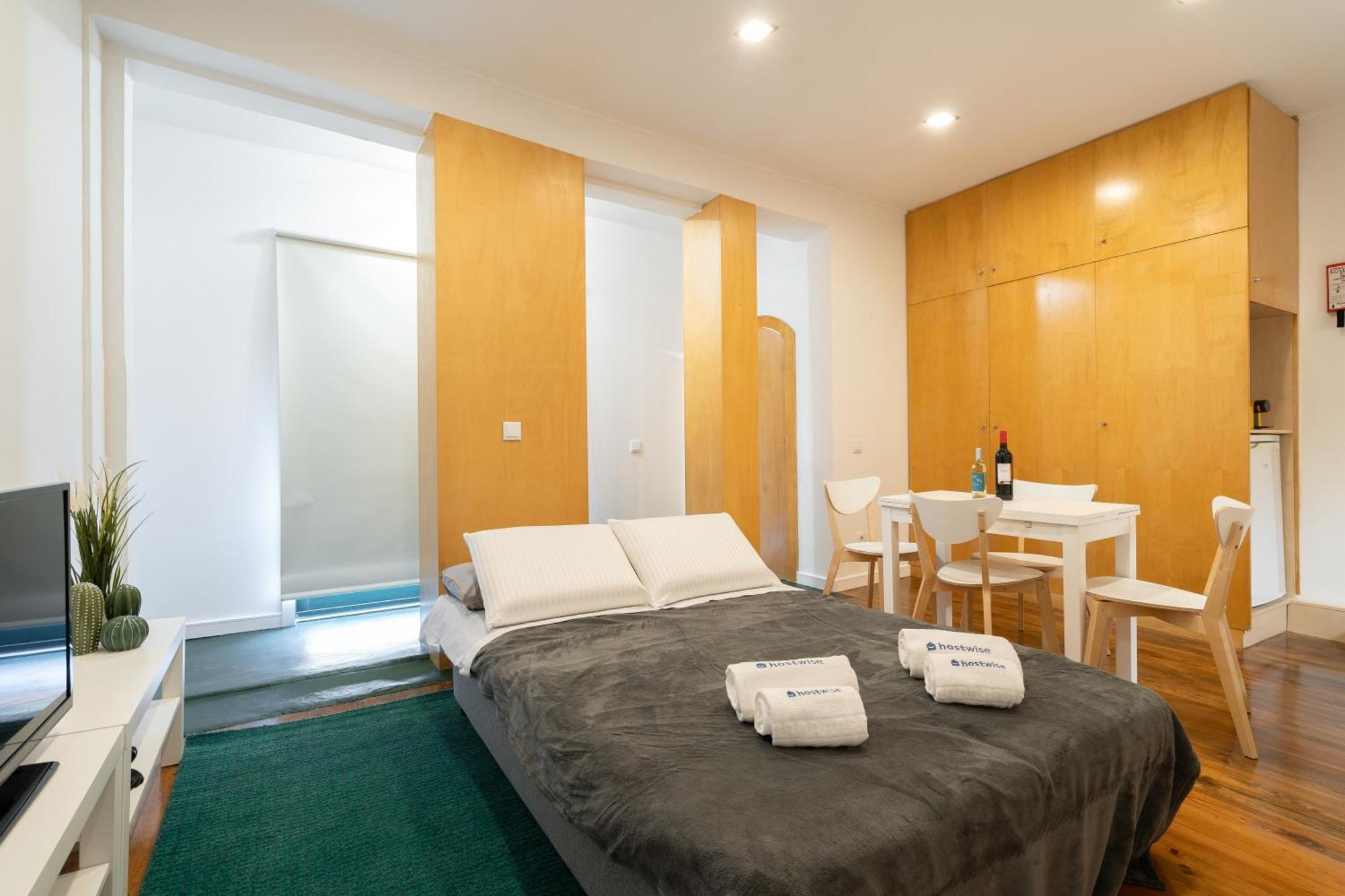 Host Wise - Modern Studios With Terrace - Walk Everywhere 波尔图 客房 照片